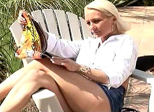 Mini Van Moms #07, Scene #04